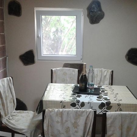 Guest House Nima Bordżomi Zewnętrze zdjęcie